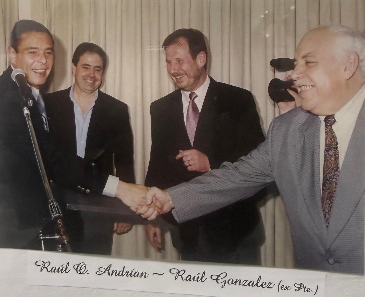 Raúl O. Andrían — Raúl González (ex Presidente)